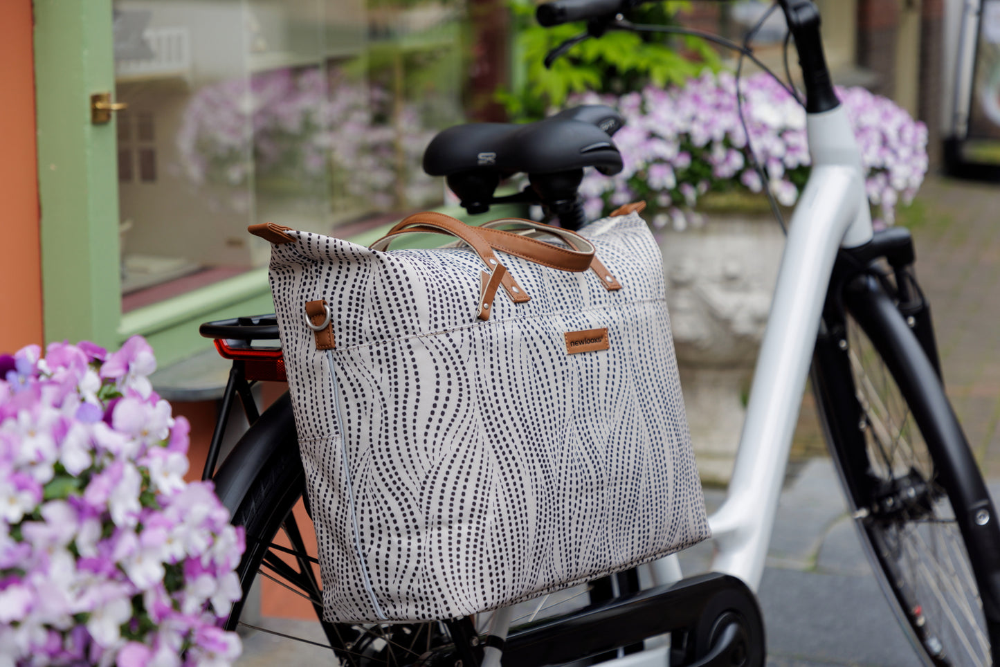 New Looxs tas nr. 357 Tendo schoudertas Alma Sand - 357.165