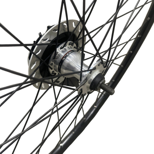 Voorwiel 28" - 622 Dynamic zwart/zwarte spaken alu. Shimano RB