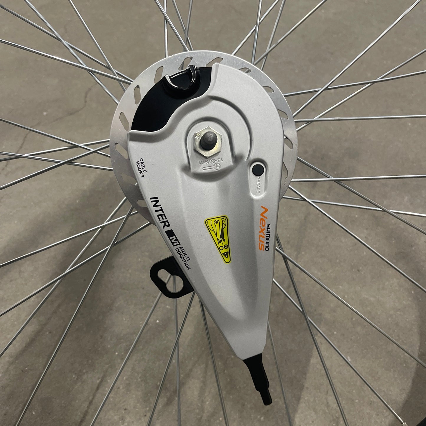 Voorwiel 26" - 559 Vision25 leenfiets zwart RVS spaken RB voornaaf+remplaat