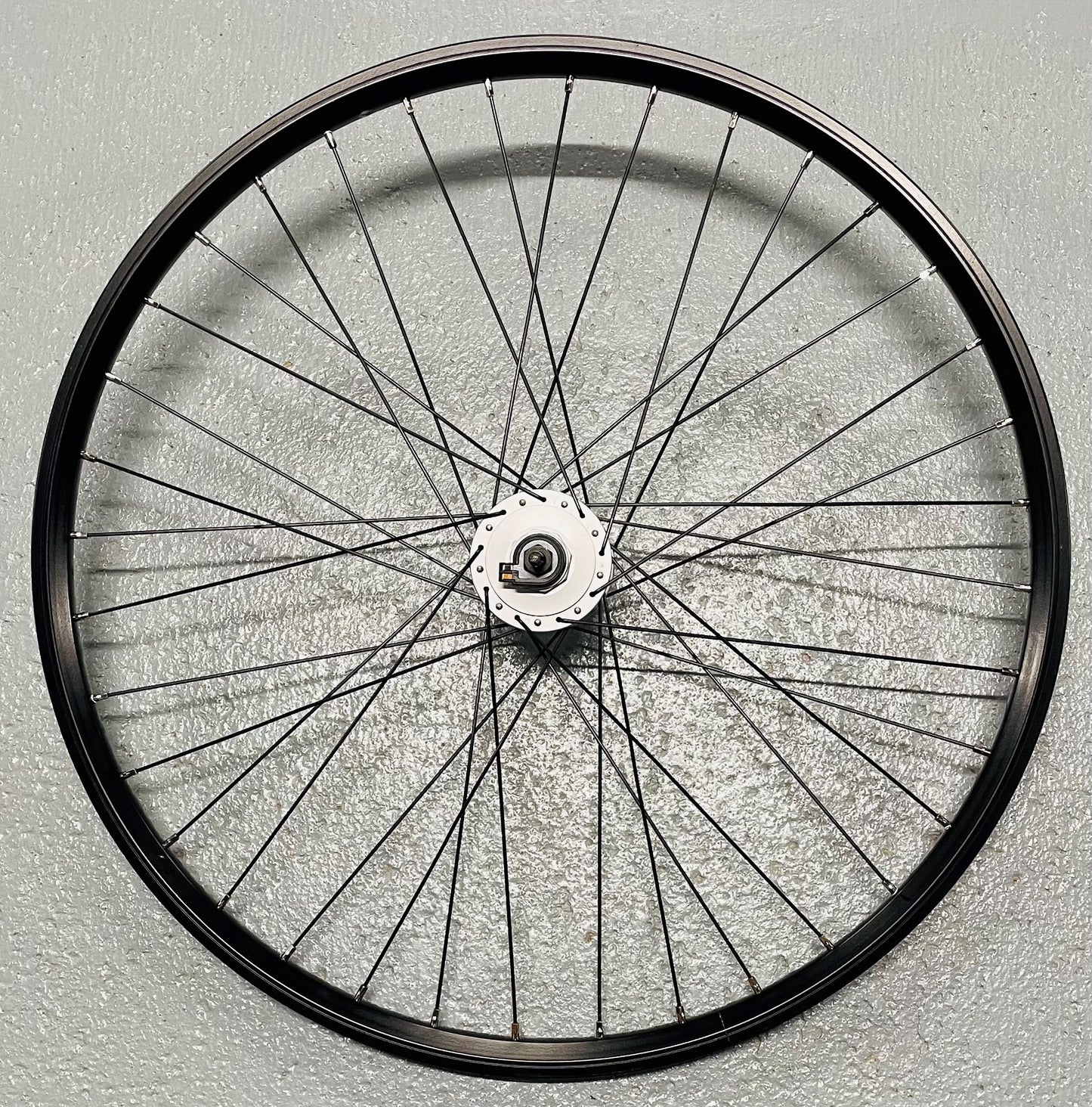 Voorwiel 28" - 622x19C Dynamic 3 zwart/zwarte spaken Shimano naafdynamo VL