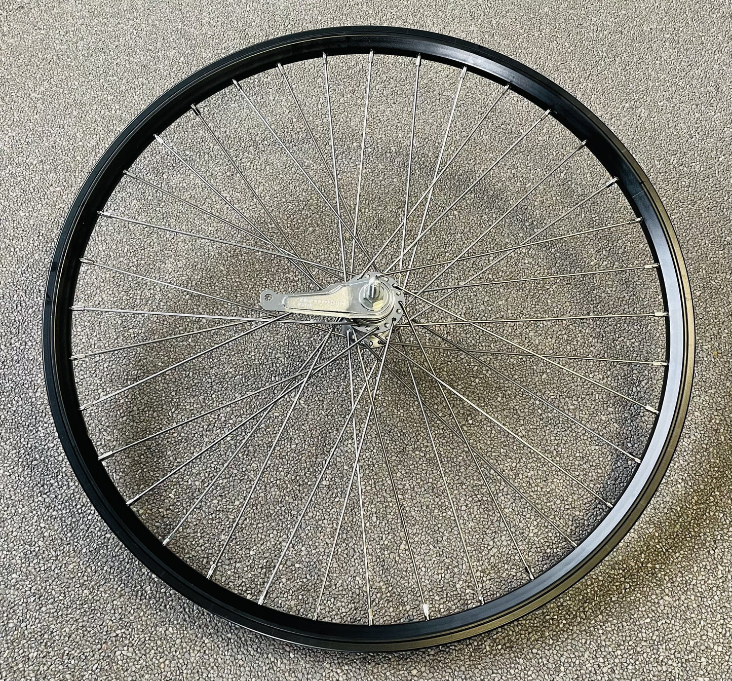 Achterwiel 26" - 559 Dynamic leenfiets zwarte velg Shimano remnaaf