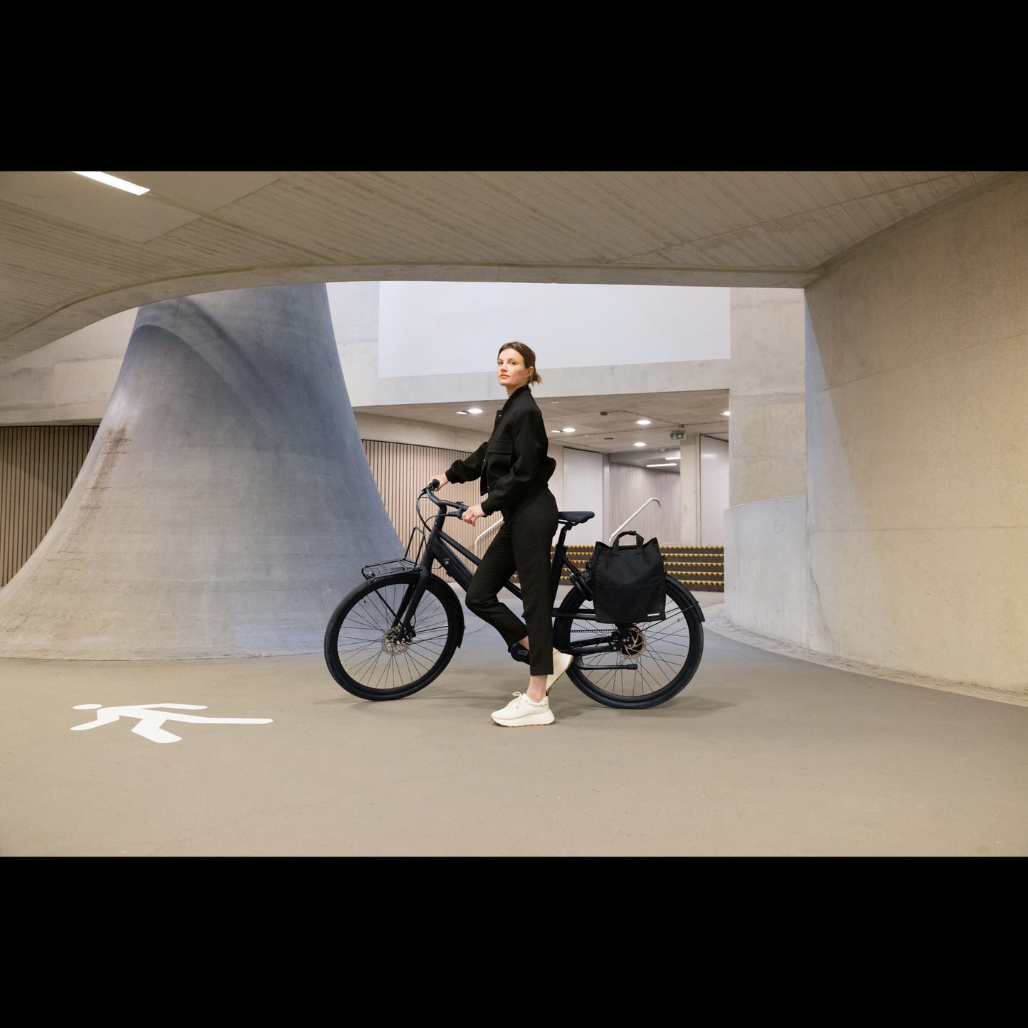 Urban Proof City Tote Bag Black - Recycled