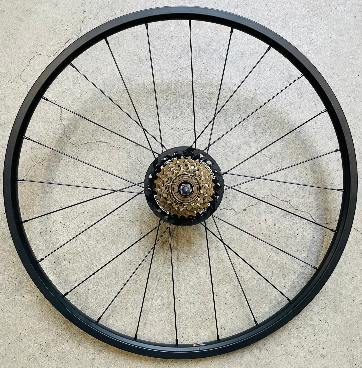 Achterwiel 24" - 507 / 24x1.75 BFK zwart freewheel disc