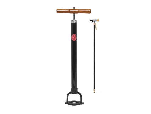 MP voetpomp zwart met gietijzeren voetbeugel cpl. met HD pompslang 600 mm.