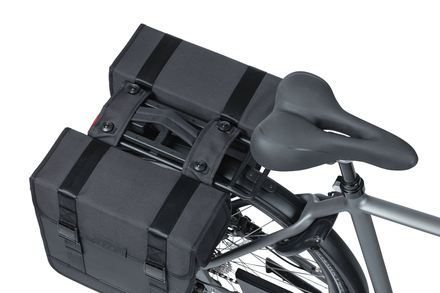 Basil 18212 Tour Waterproof dubbele fietstas MIK 28L zwart