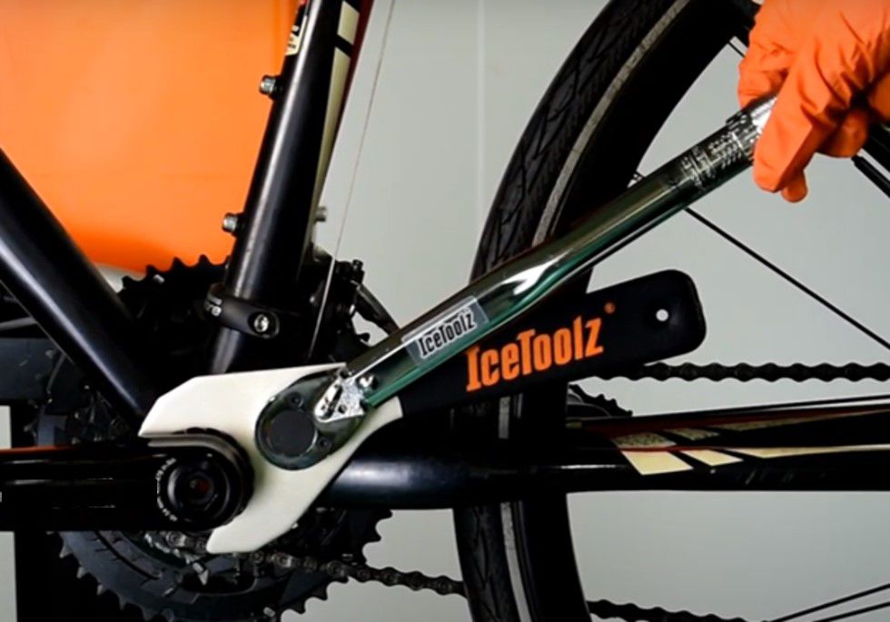 IceToolz 11C1 trapassleutel voor 16T. Hollowtech 2 ø 44 mm.