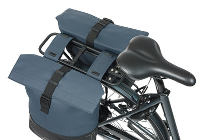 Basil 18503 Cove dubbele fietstas 28-32L marineblauw/zwart