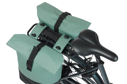 Basil 18505 Cove dubbele fietstas MIK 28-32L zilvergroen/zwart