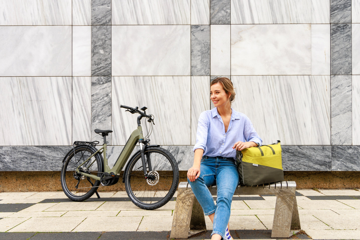 New Looxs tas nr. 357 Oslo Tendo laptop fietstas Olive/Yellow - 357.160