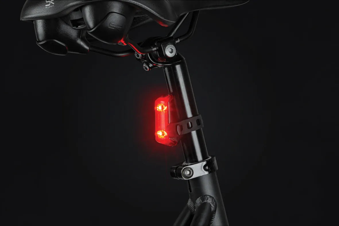 AXA DWN 50 Lux USB verlichting set met remlicht functie