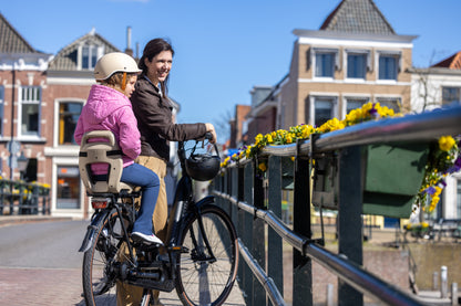 Qibbel Q345 Junior 6+ zitje Cappuccino incl. voetsteuntjes en voetbeschermplaten