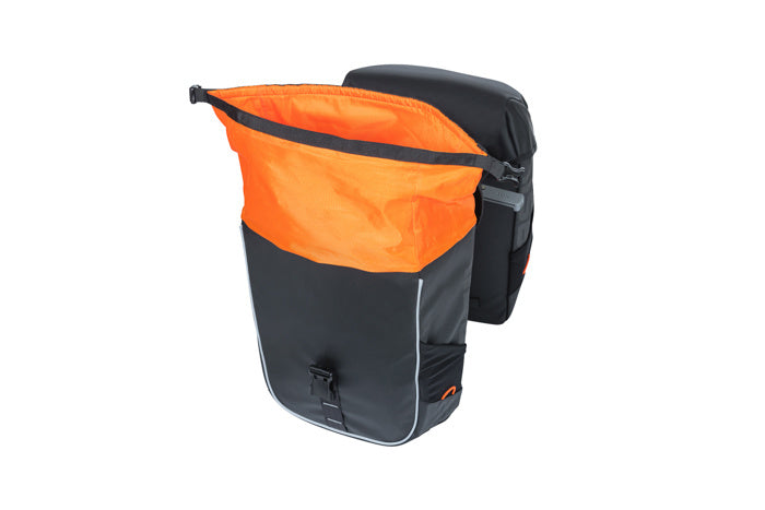 Basil 18112 Miles Tarpaulin dubbele fietstas MIK 34L. zwart/oranje