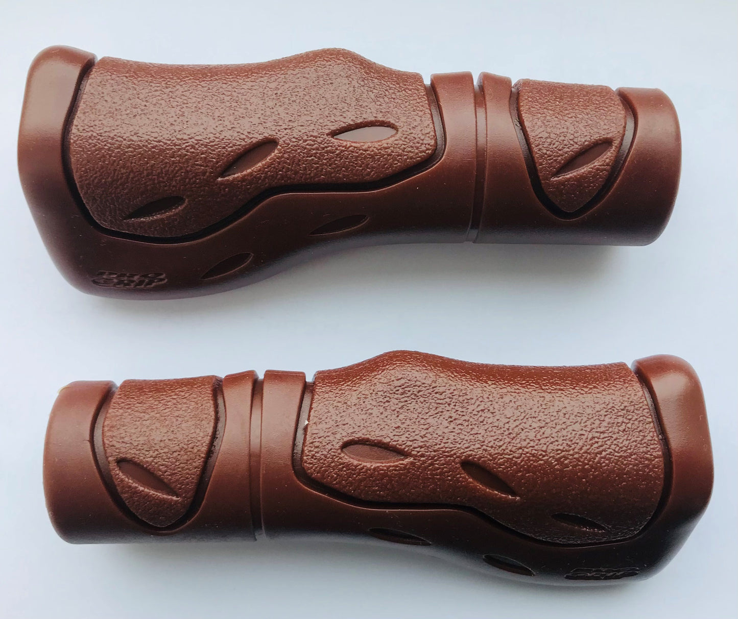 Clemente handvatten Pro Grip Wings bruin - nr. 969 (per stel)