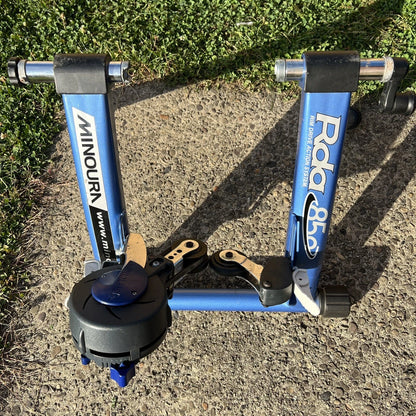 Minoura RDA850 hometrainer